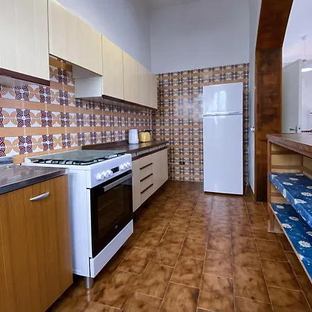 Peppe & Ameriga House