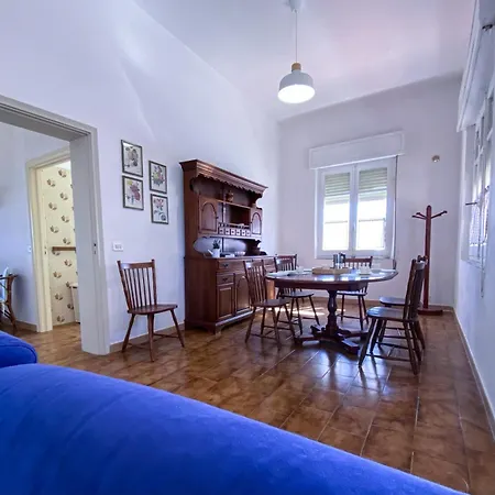 Peppe & Ameriga House
